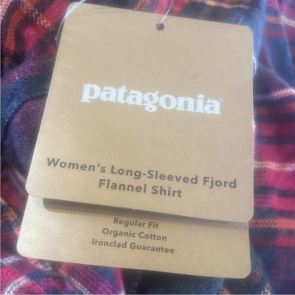 Patagonia Women's L/S Fjord Flannel Shirt Big Sky Plaid Magenta Size 6 NWT - Picture 2 of 4